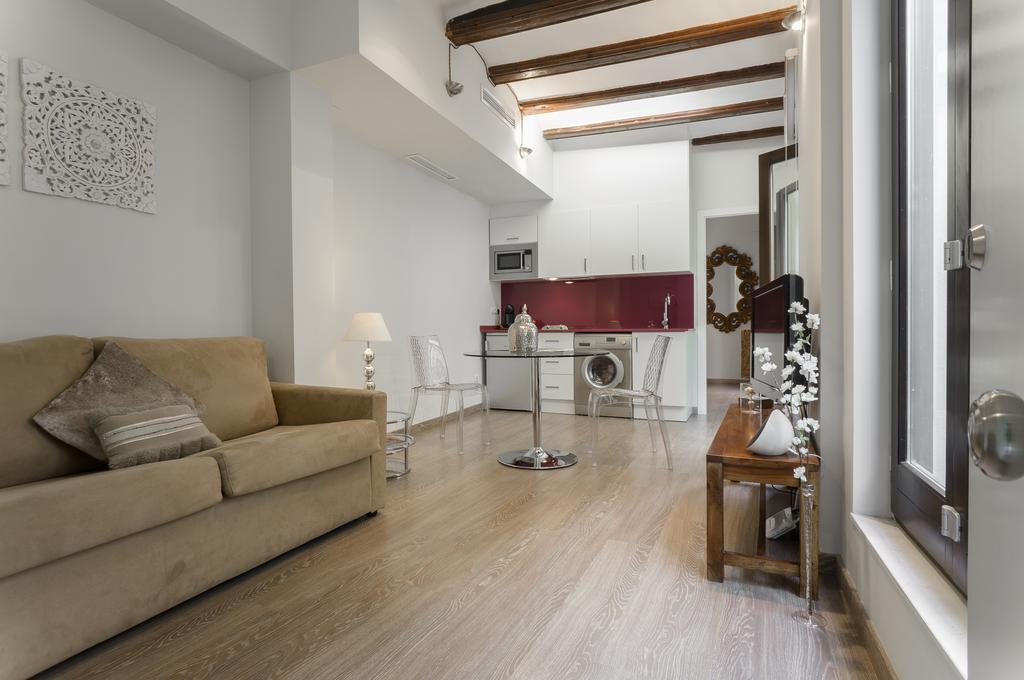 Kirei Apartment Sombrereria فالنسيا المظهر الخارجي الصورة